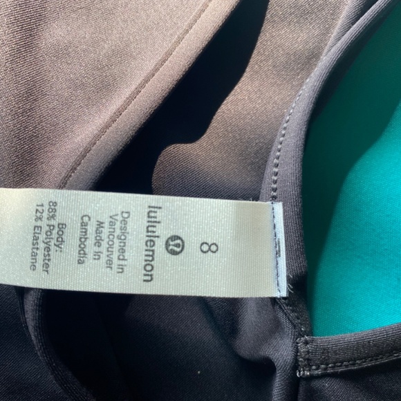 Lululemon Twist Me Up Crop Tank - Picture 2 of 3